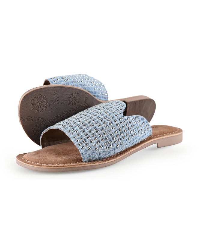 Lazamani Flip-Flops