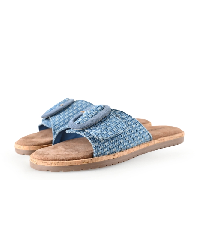Lazamani Flip-Flops