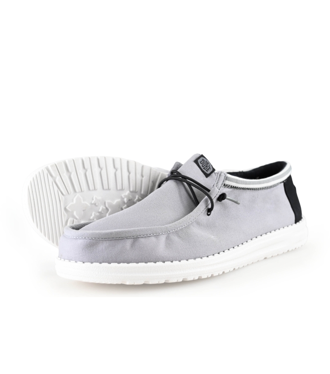 HEY DUDE Slip-ons