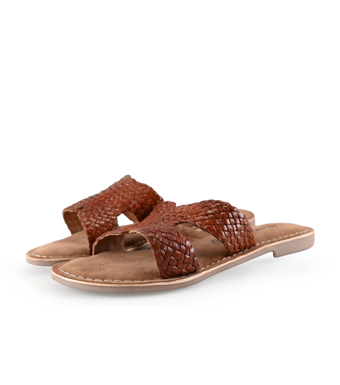Lazamani Flip-Flops
