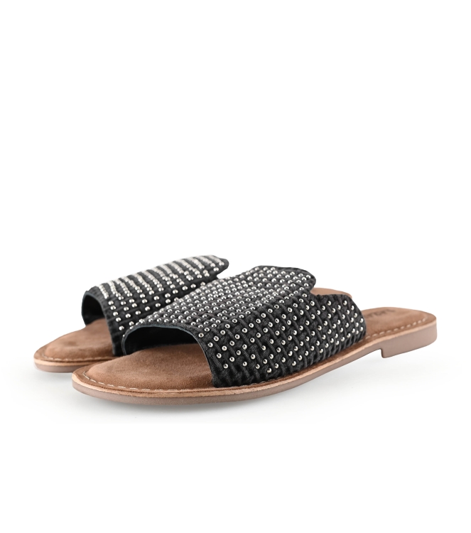 Lazamani Flip-Flops