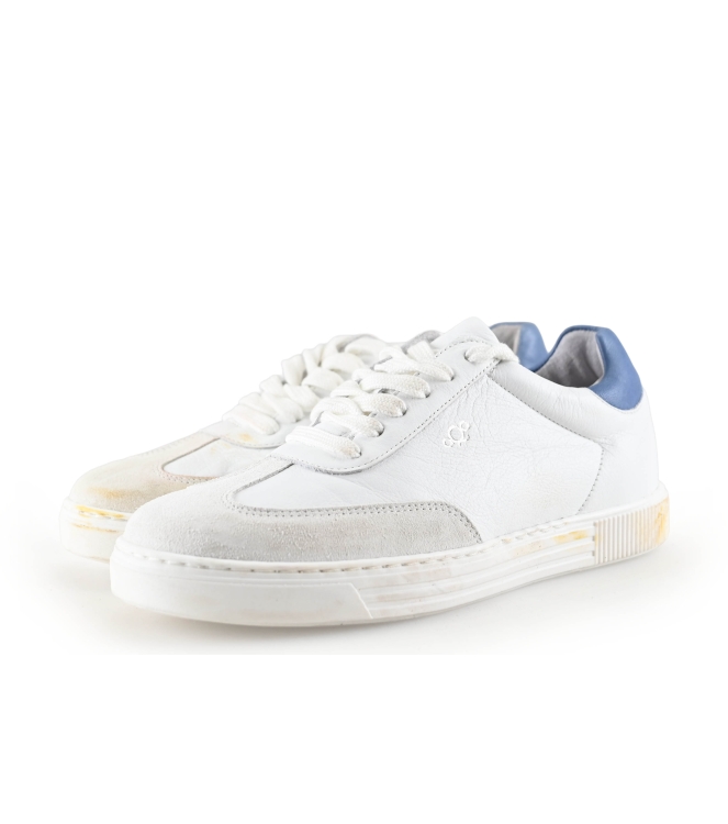 AQA Sneaker