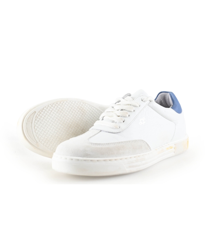AQA Sneaker