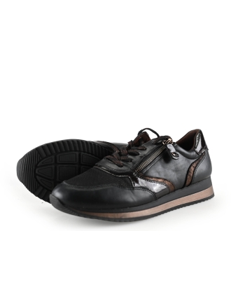 Easy Street Sneaker