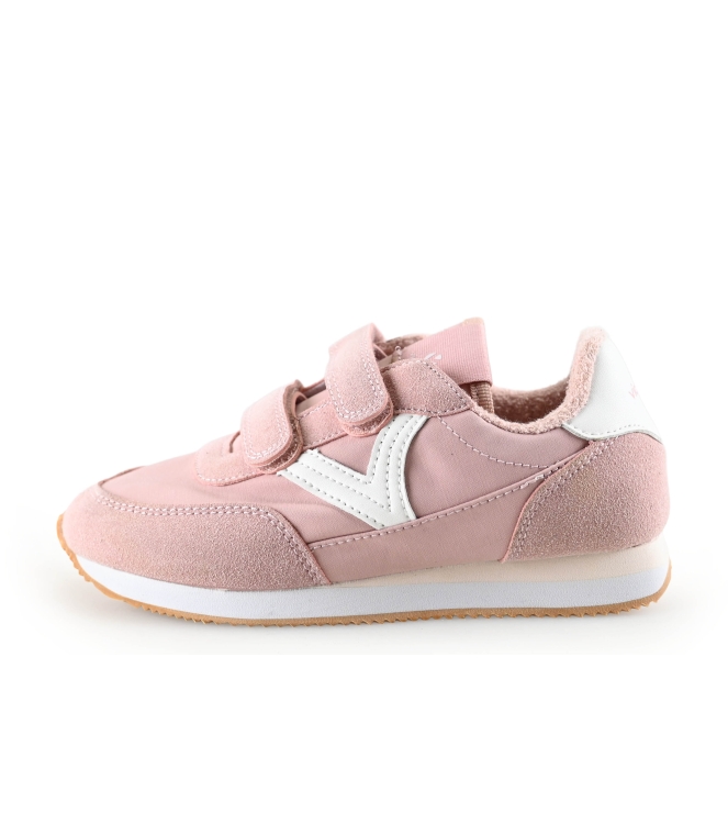 Victoria Sneaker