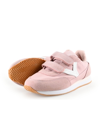 Victoria Sneaker