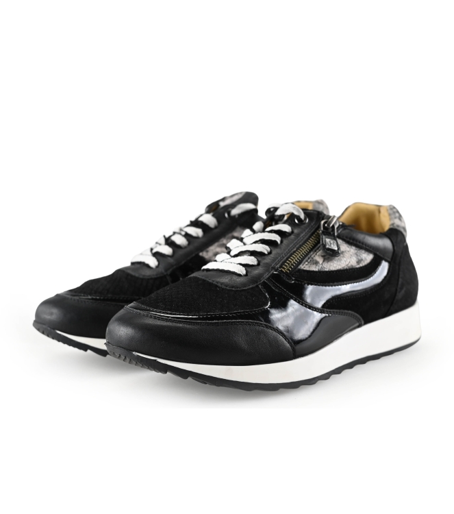 Helioform Sneaker