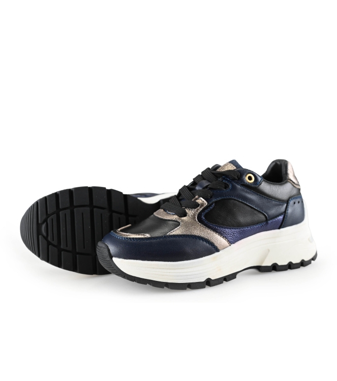 Manfield Sneaker