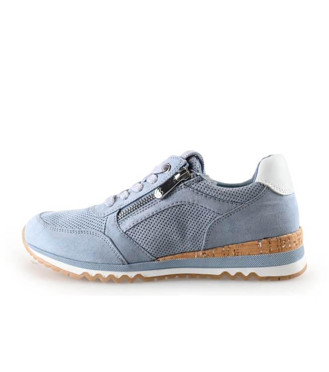 Nova Sneaker