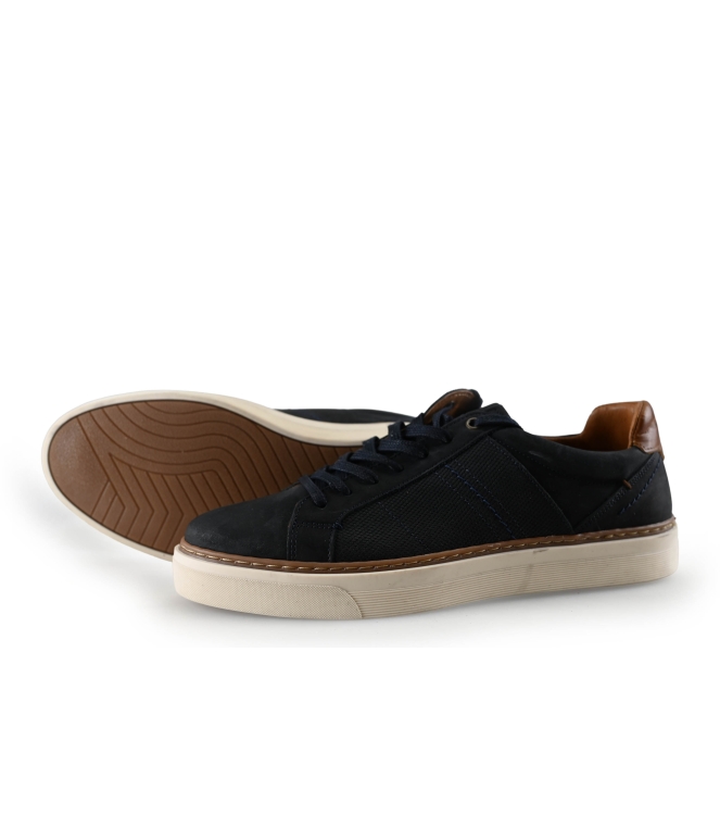 No Stress Sneaker