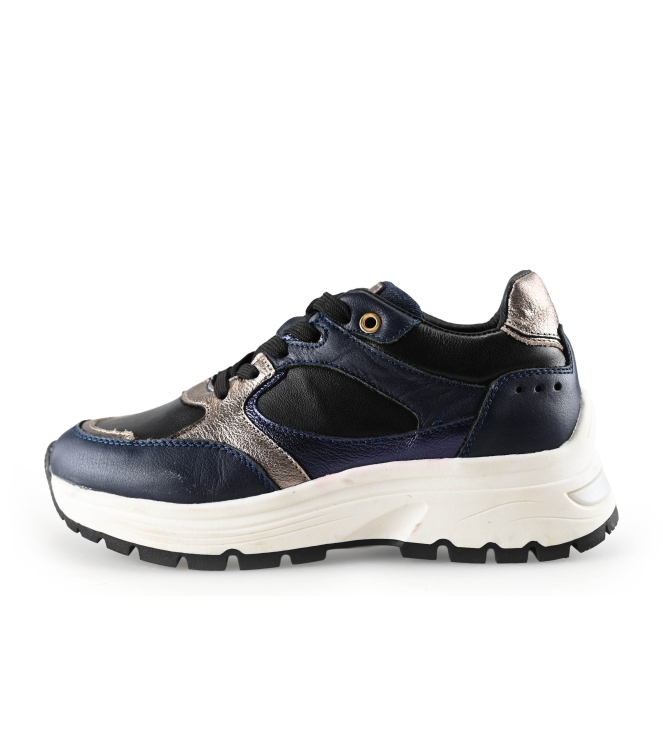 Manfield Sneaker
