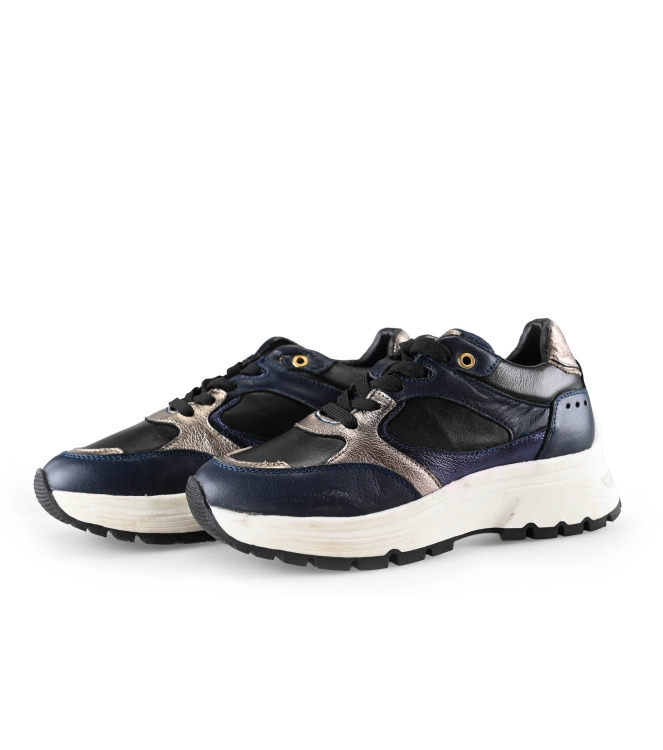 Manfield Sneaker