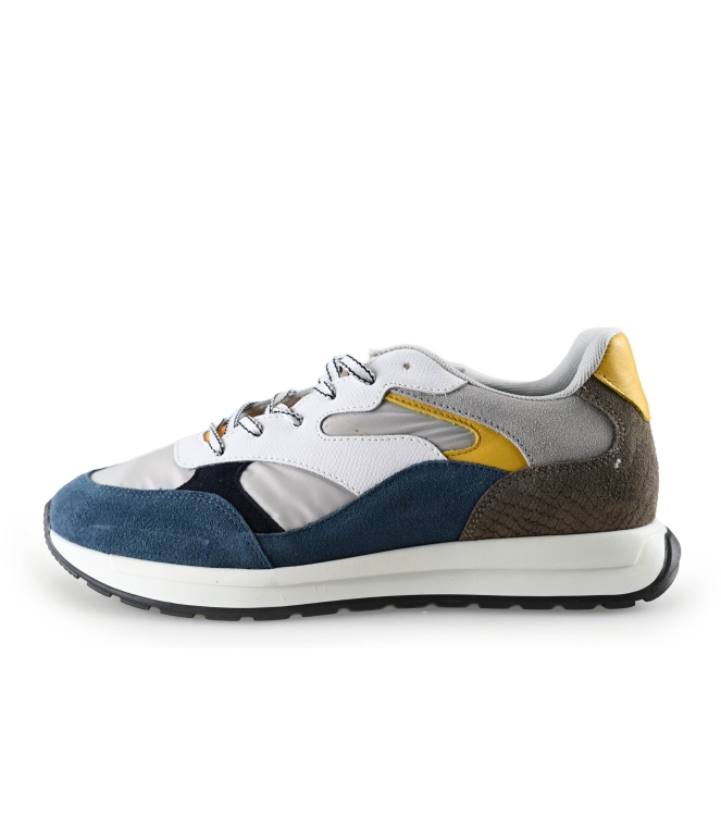 Vertice Sneaker