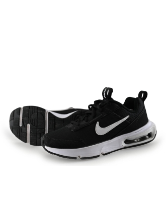 Nike Sneaker