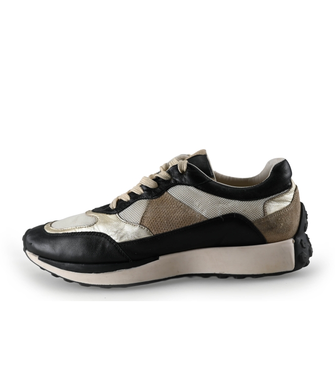 No Stress Sneaker