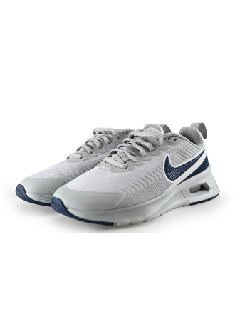 Nike Sneaker