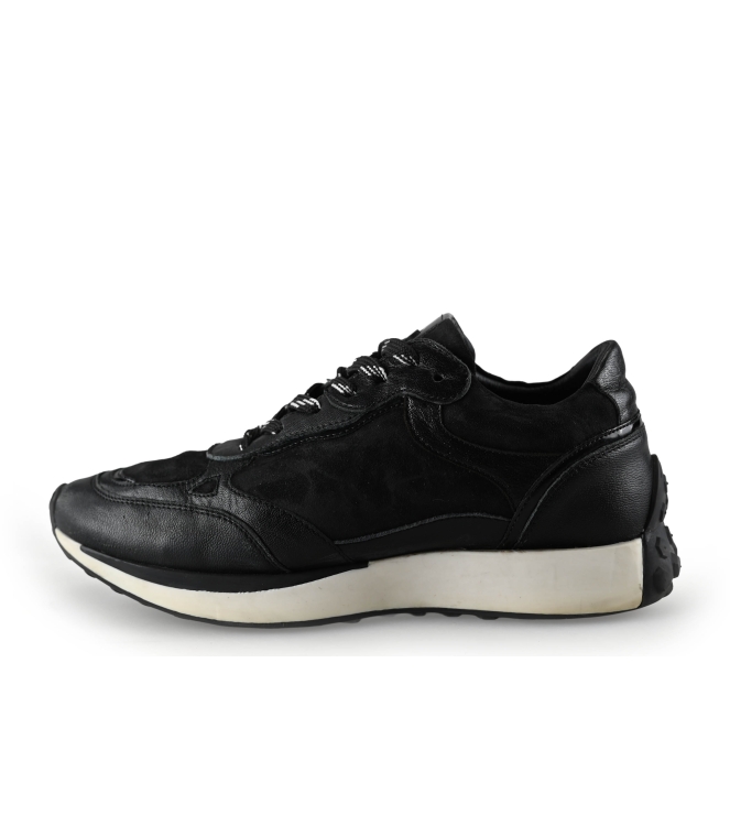 No Stress Sneaker