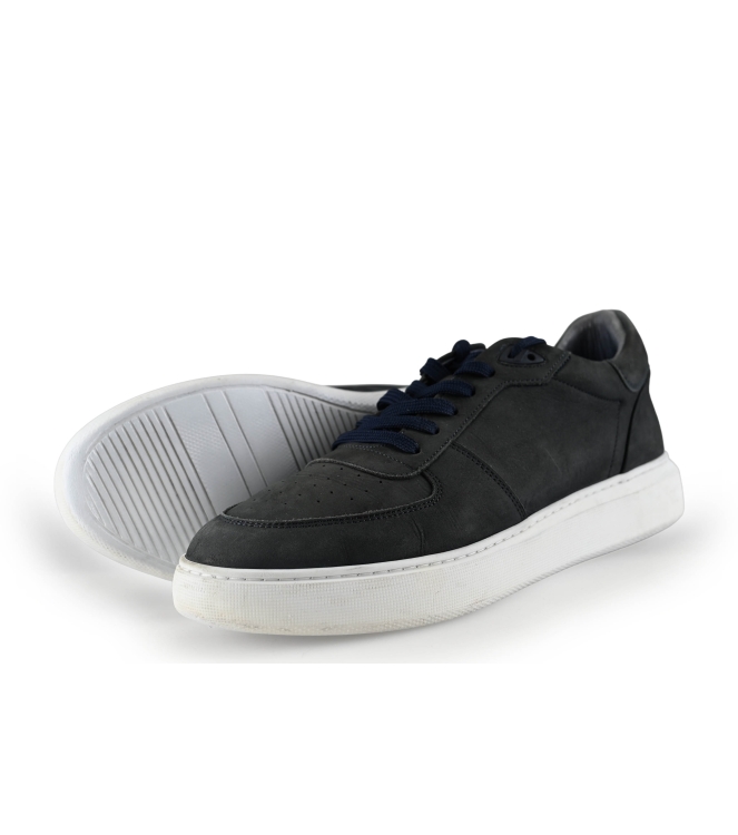 Manfield Sneaker