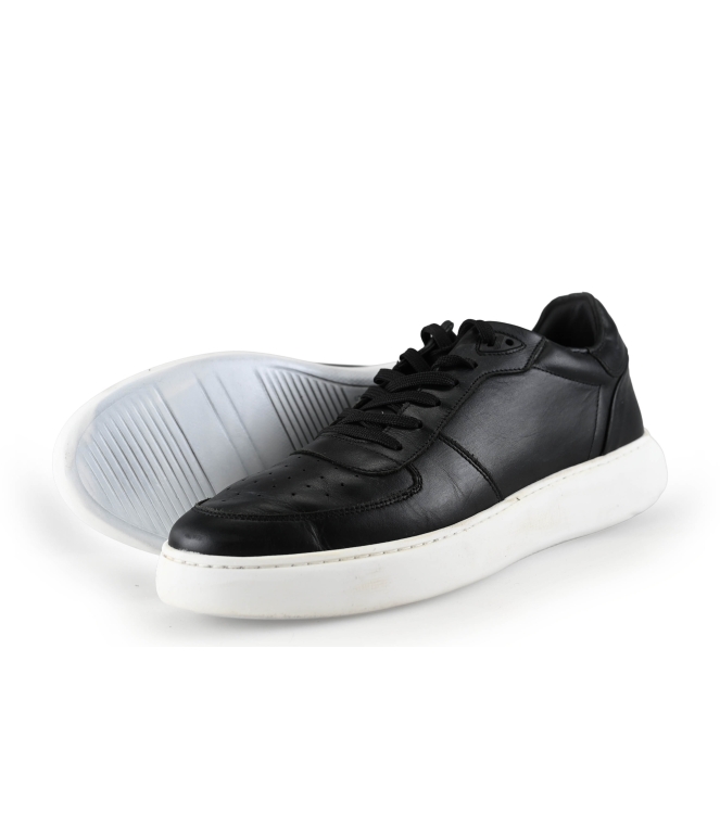 Manfield Sneaker