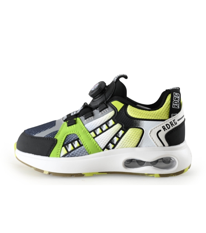 Red-Rag Sneaker
