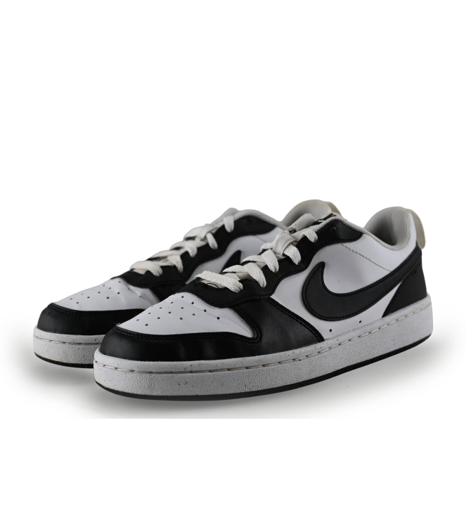 Nike Sneaker