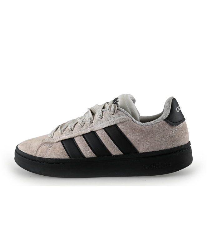 Adidas Sneaker