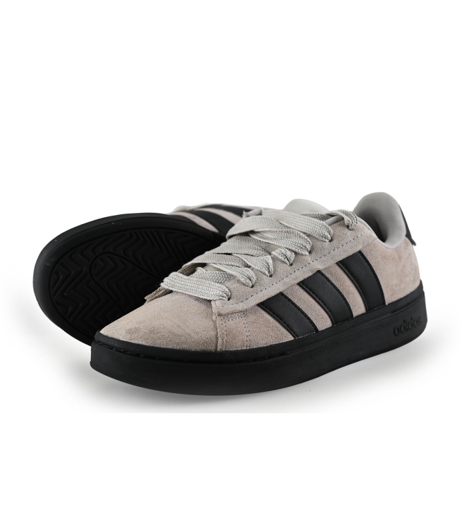 Adidas Sneaker