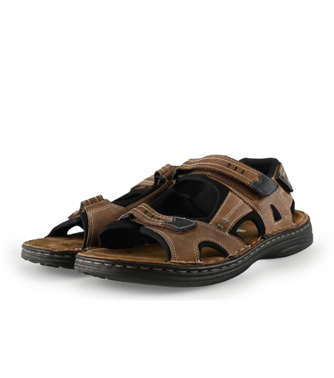 Pataugas Sandalen