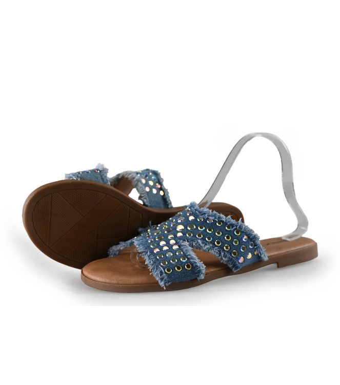 Ann Rocks Flip-Flops