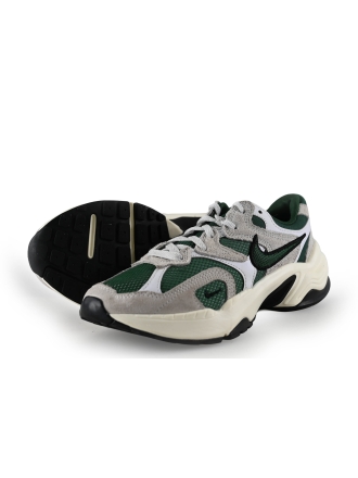 Nike Sneaker