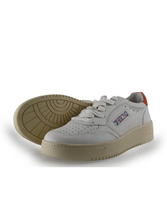 Back 70 Sneaker
