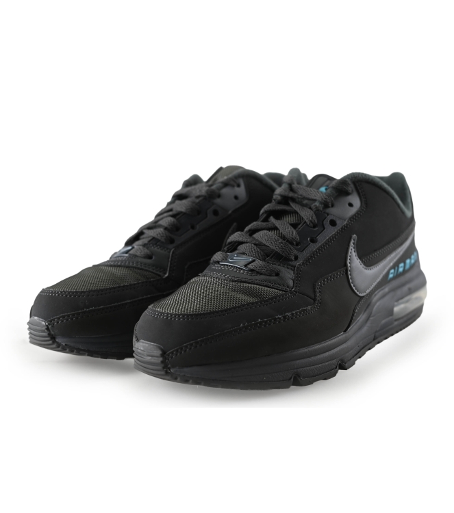 Nike Sneaker