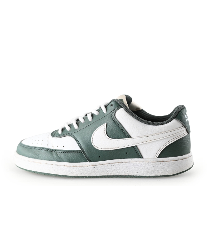 Nike Sneaker
