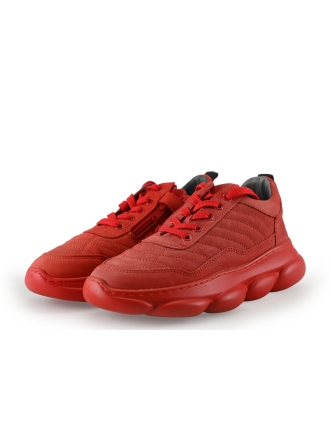 Red-Rag Sneaker