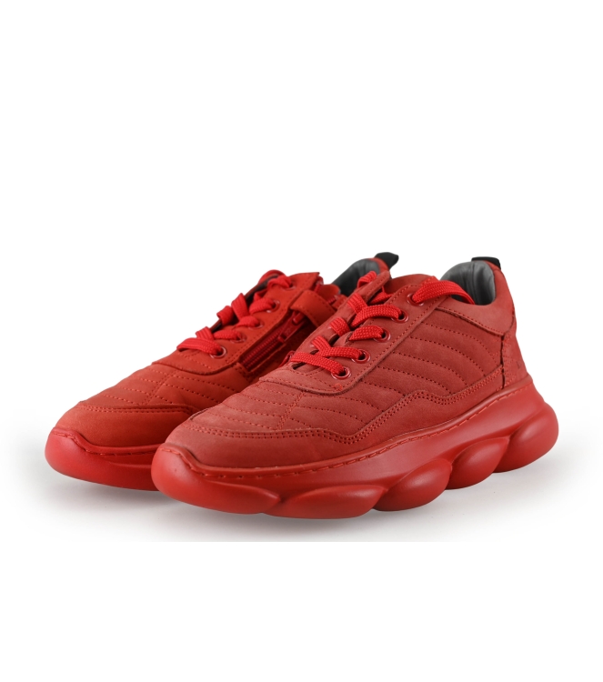 Red-Rag Sneaker