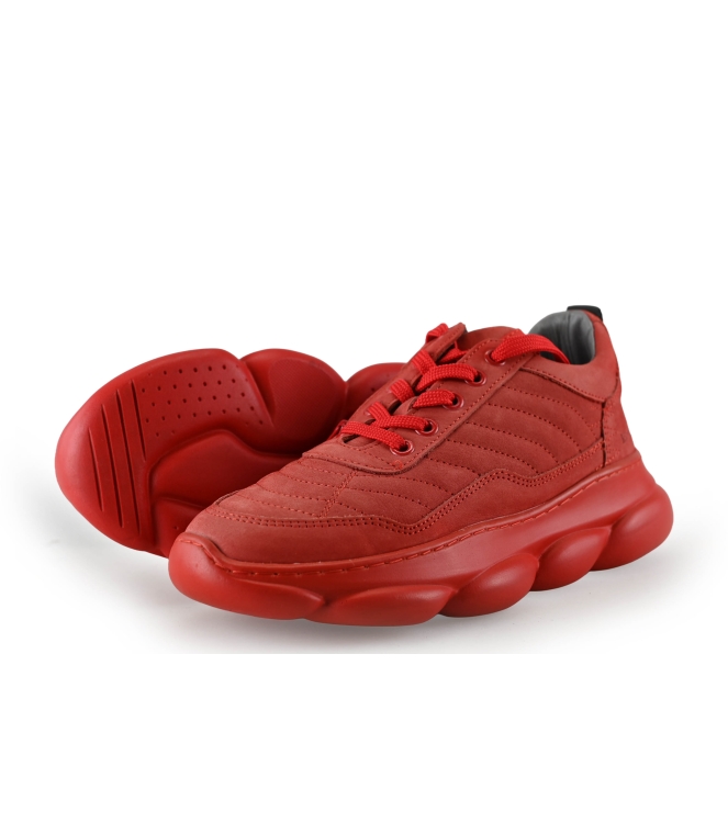 Red-Rag Sneaker