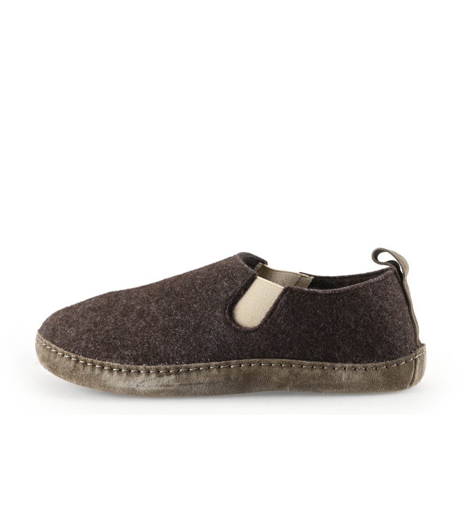 Travelin Slip-ons