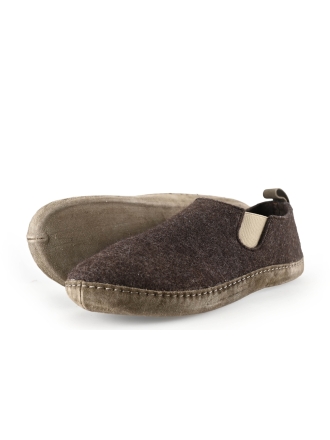 Travelin Slip-ons