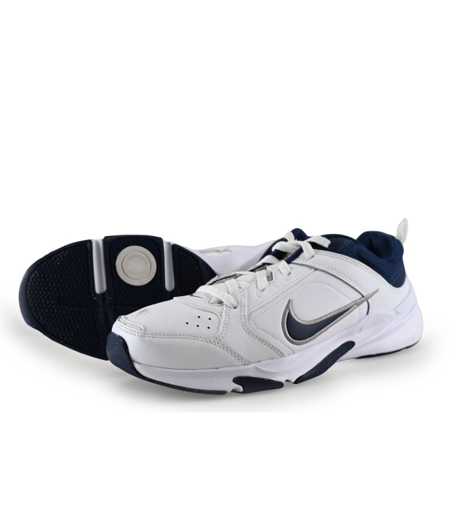 Nike Sneaker