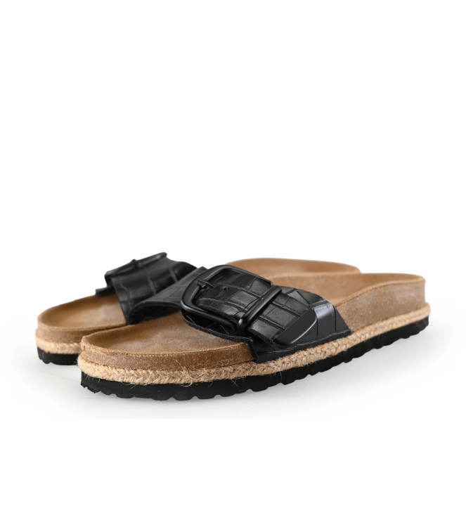 Supersoft Flip-Flops