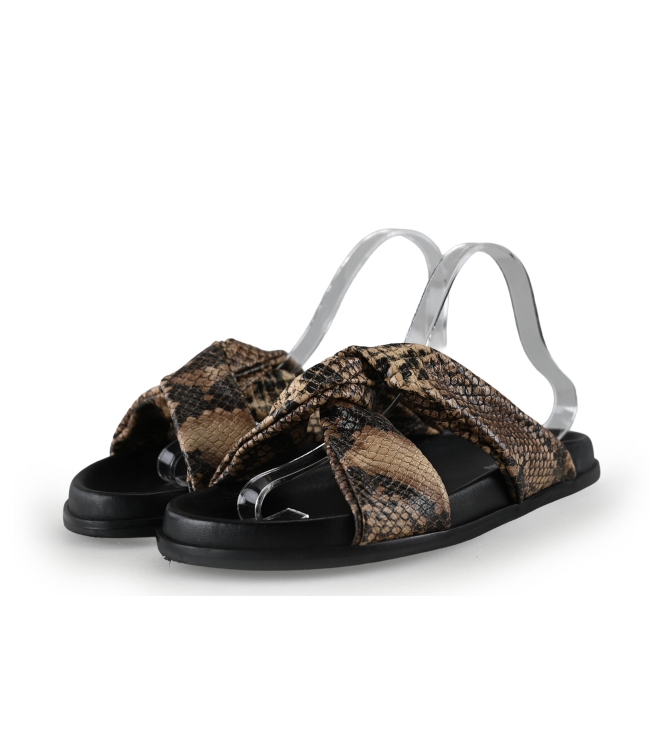Nelson Flip-Flops