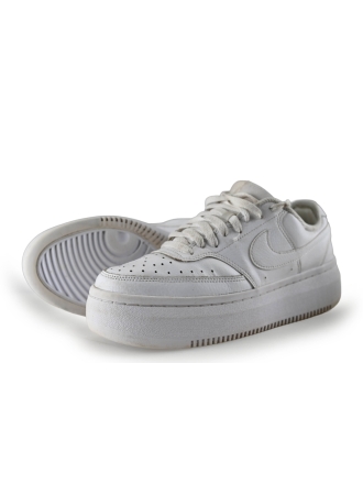 Nike Sneaker