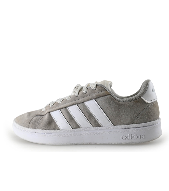 Adidas Sneaker
