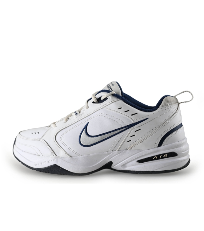 Nike Sneaker