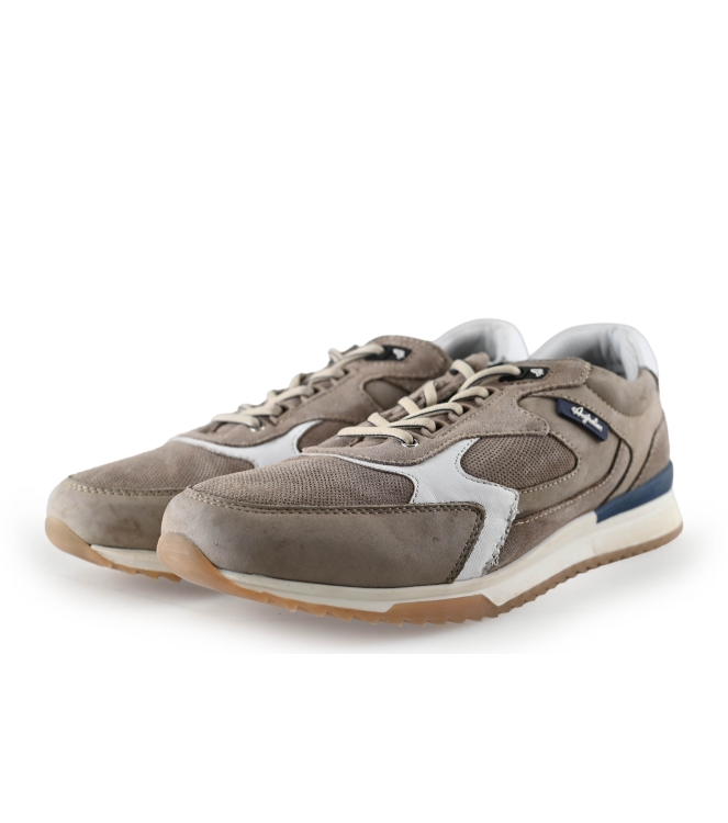 Australian Sneaker