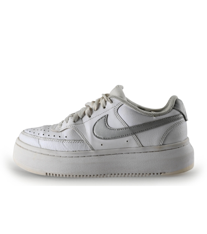 Nike Sneaker