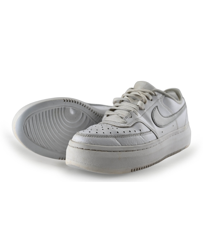 Nike Sneaker