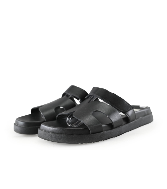 Steve Madden Flip-Flops