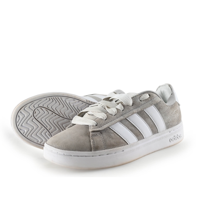 Adidas Sneaker