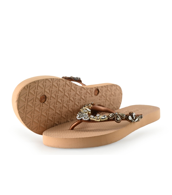 Lazamani Flip-Flops